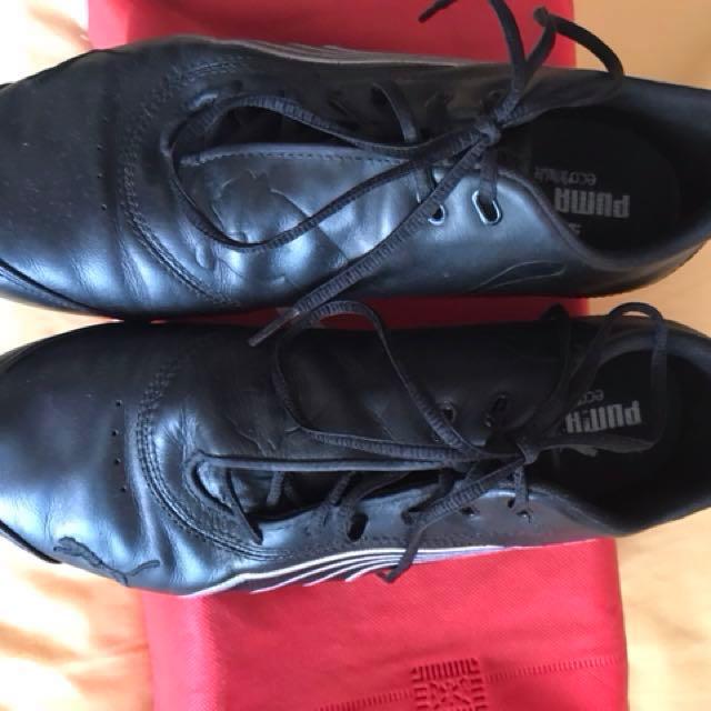 PRICE REDUCE Used authentic Pre own Black Leather Puma Ferrari