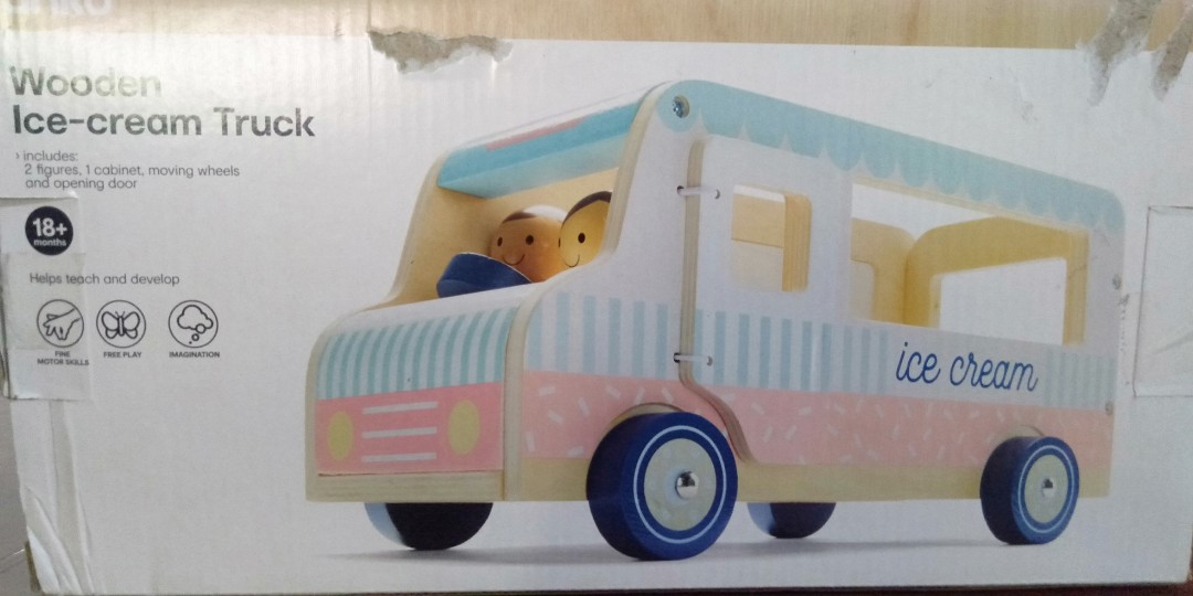wooden ice cream van