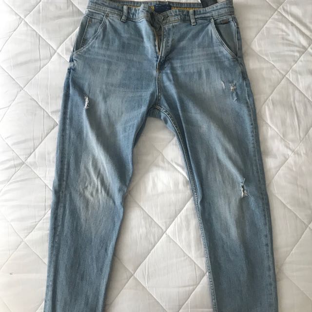 ZARA MAN Semi-Faded Carrot Fit Jeans 