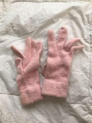 BABY PINK gloves