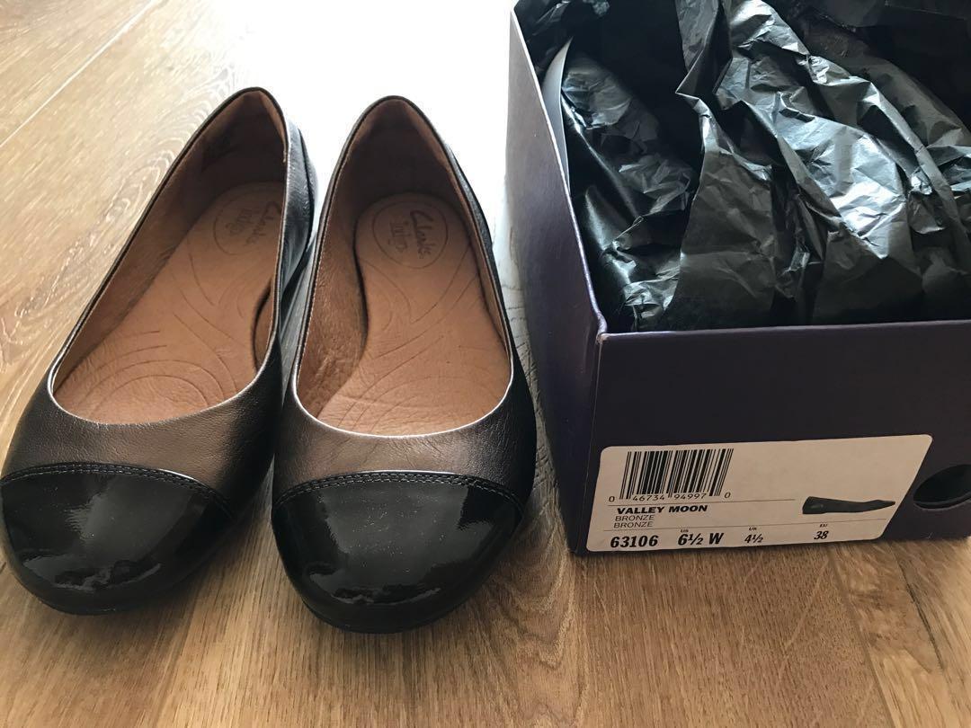 Clarks valley moon flat shop
