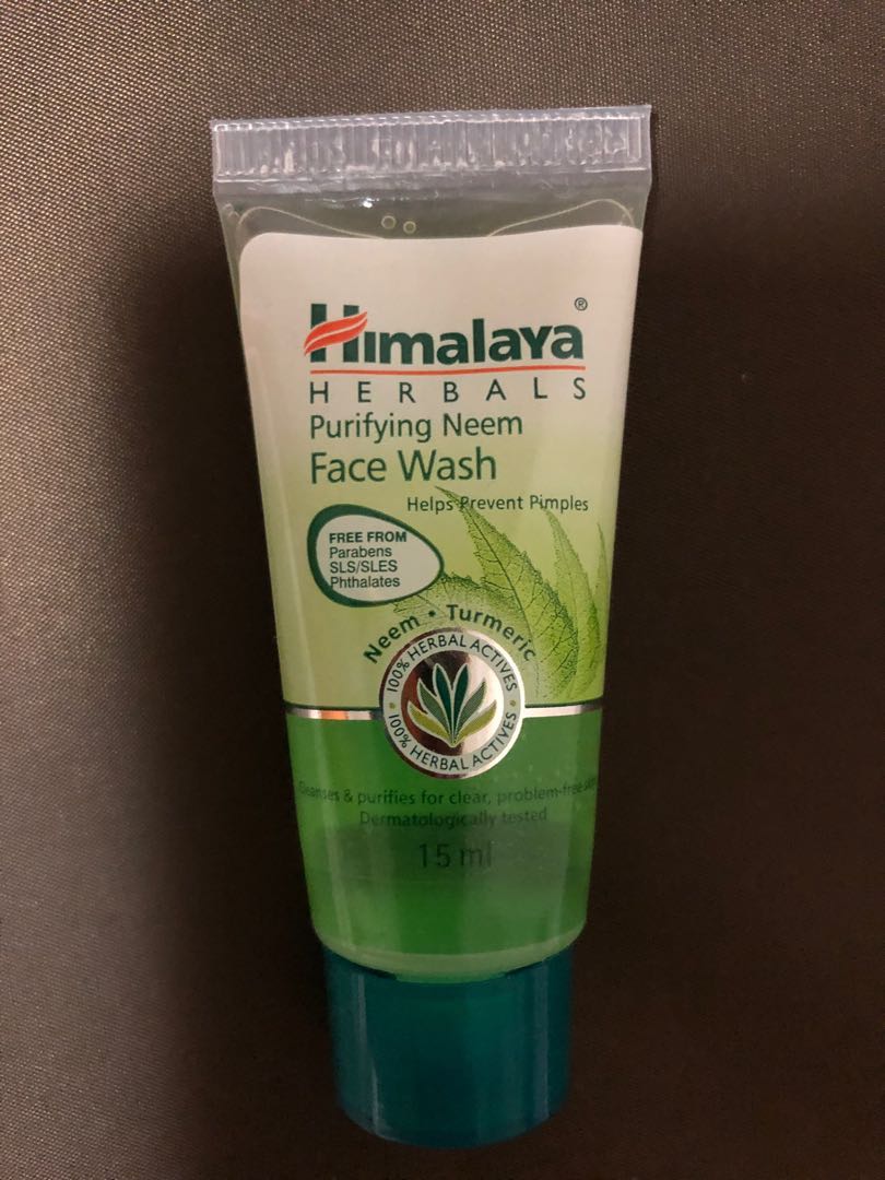 himalaya herbals purifying neem face wash 15ml