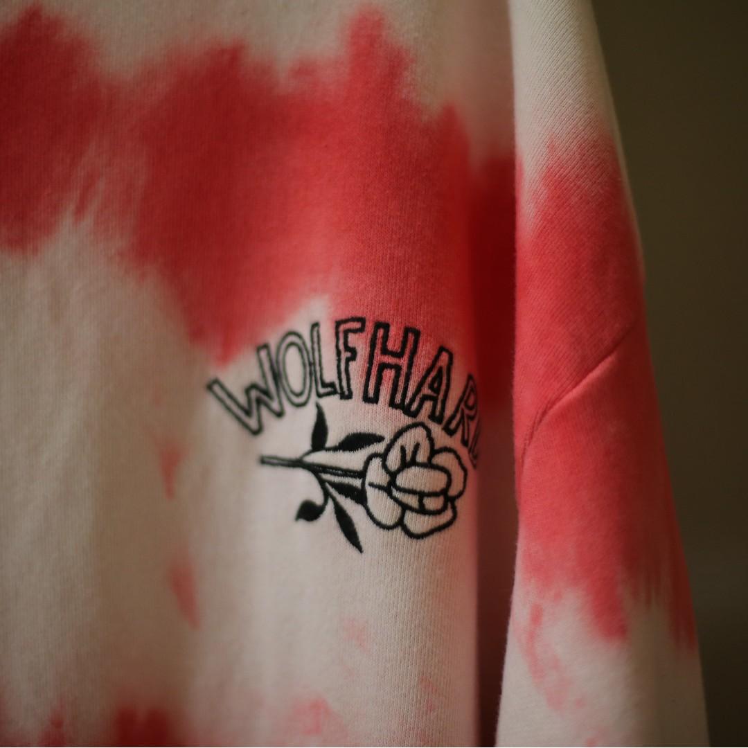 Finn wolfhard clearance tie dye sweatshirt