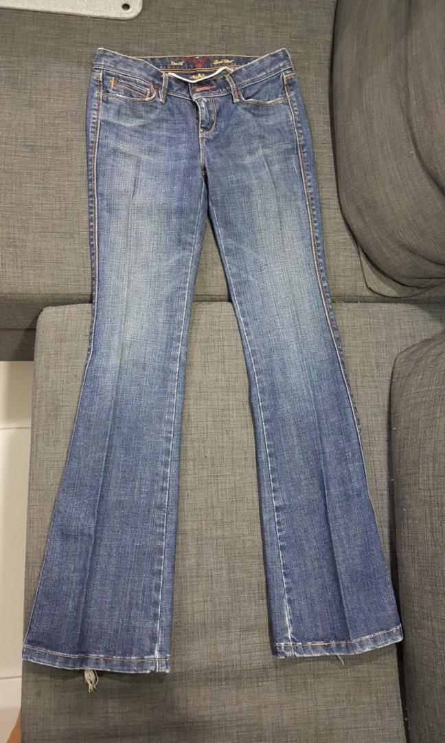 levi's lady style jeans