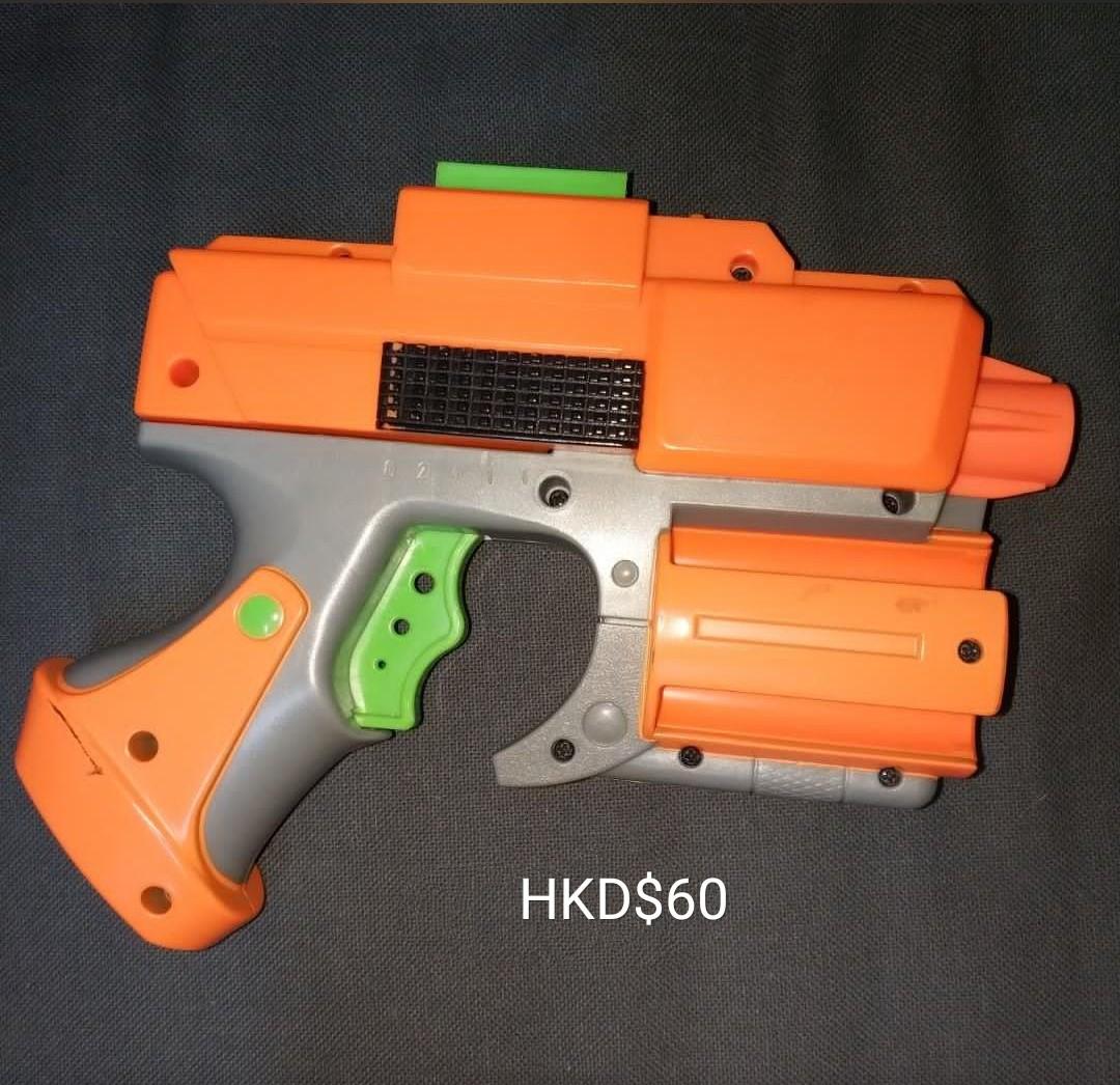 Nerf Gun (orange pistol), 興趣及遊戲, 玩具 & 遊戲類 - Carousell