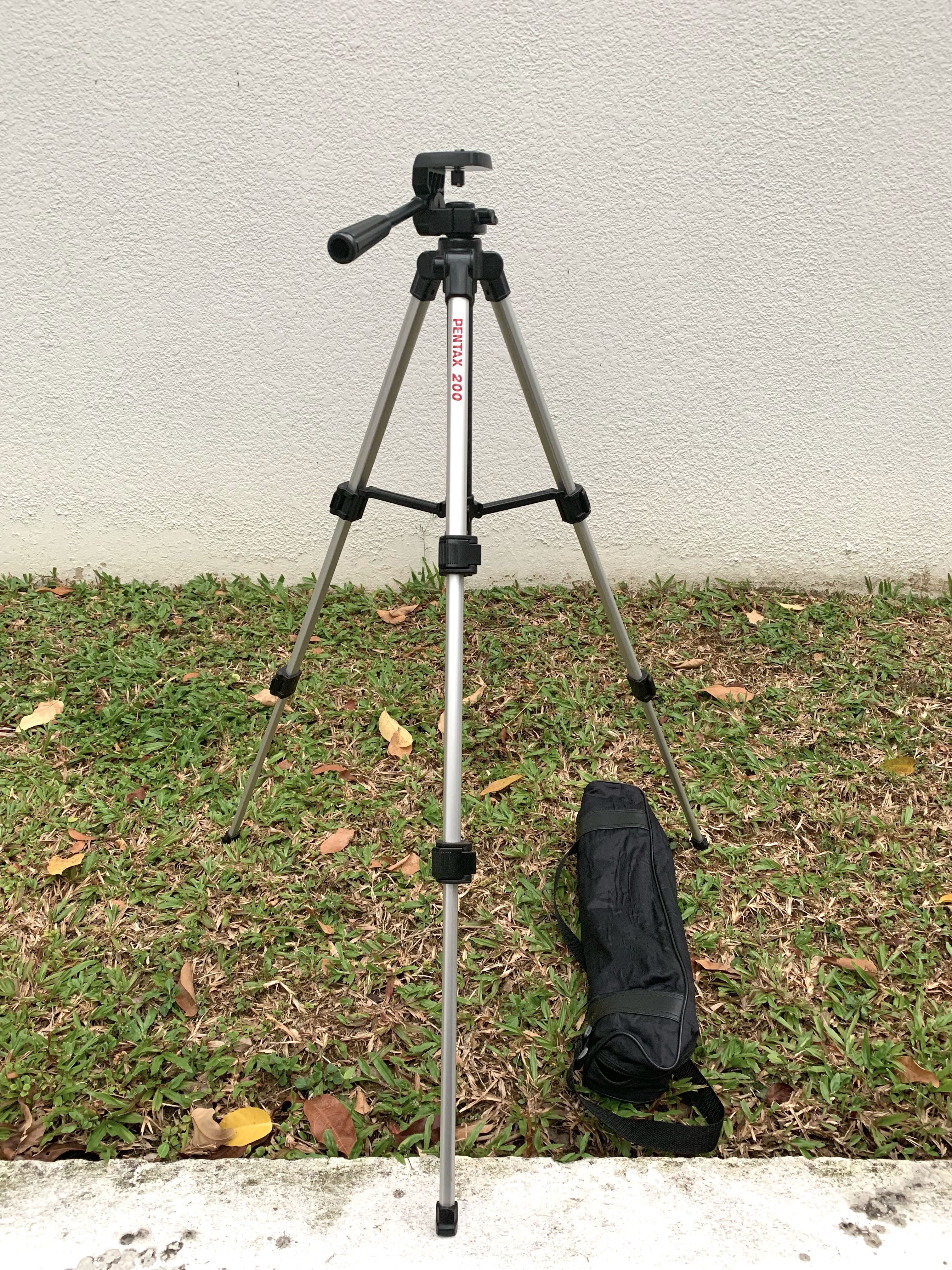 Pentax 200 Lightweight Camera Tripod Very Good Condition, Photography