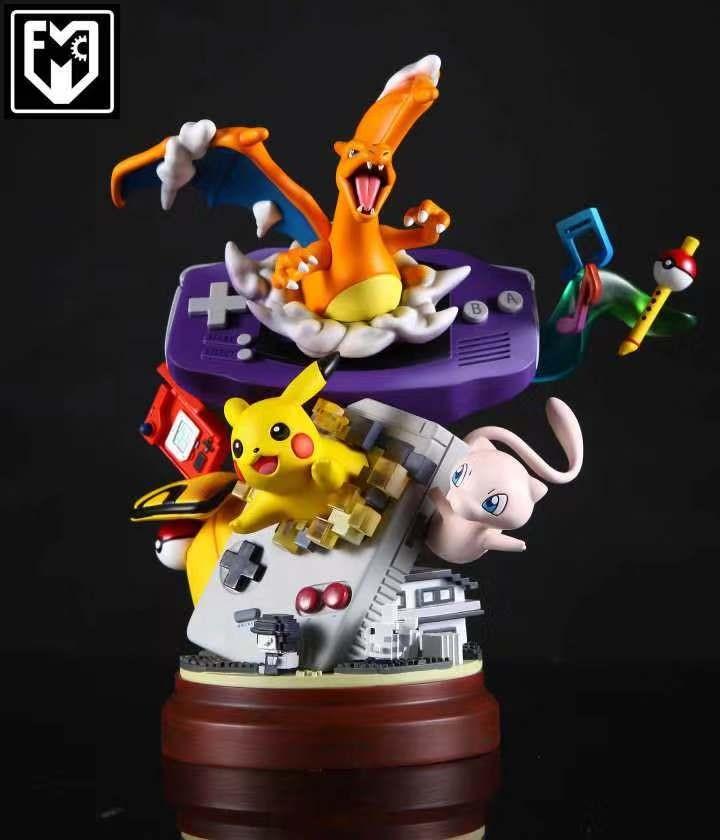 Pokémon Gameboy Pikachu, Charizard and Mew figurine