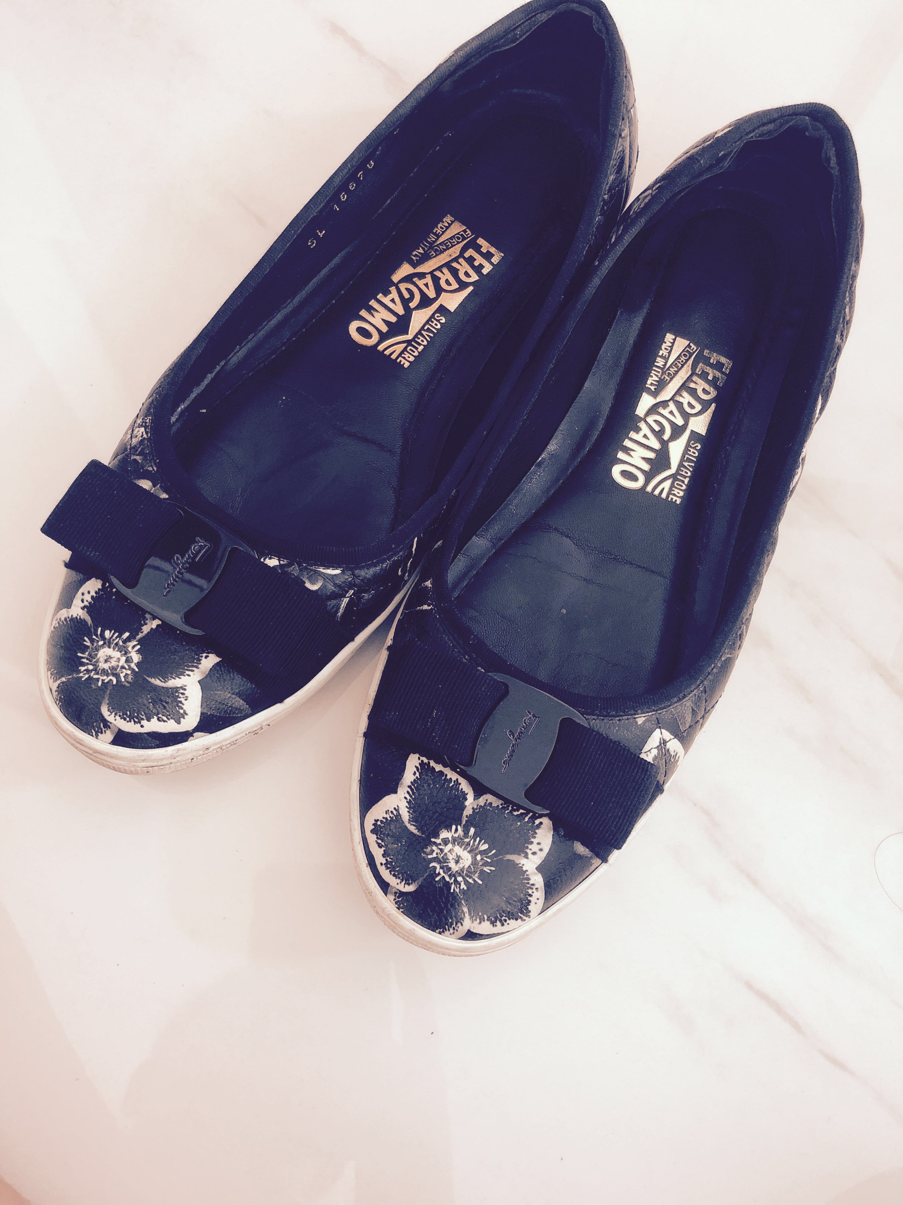 Ferragamo rufina black sales