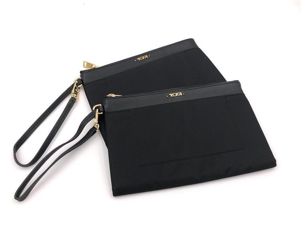Tumi lindley hot sale wristlet