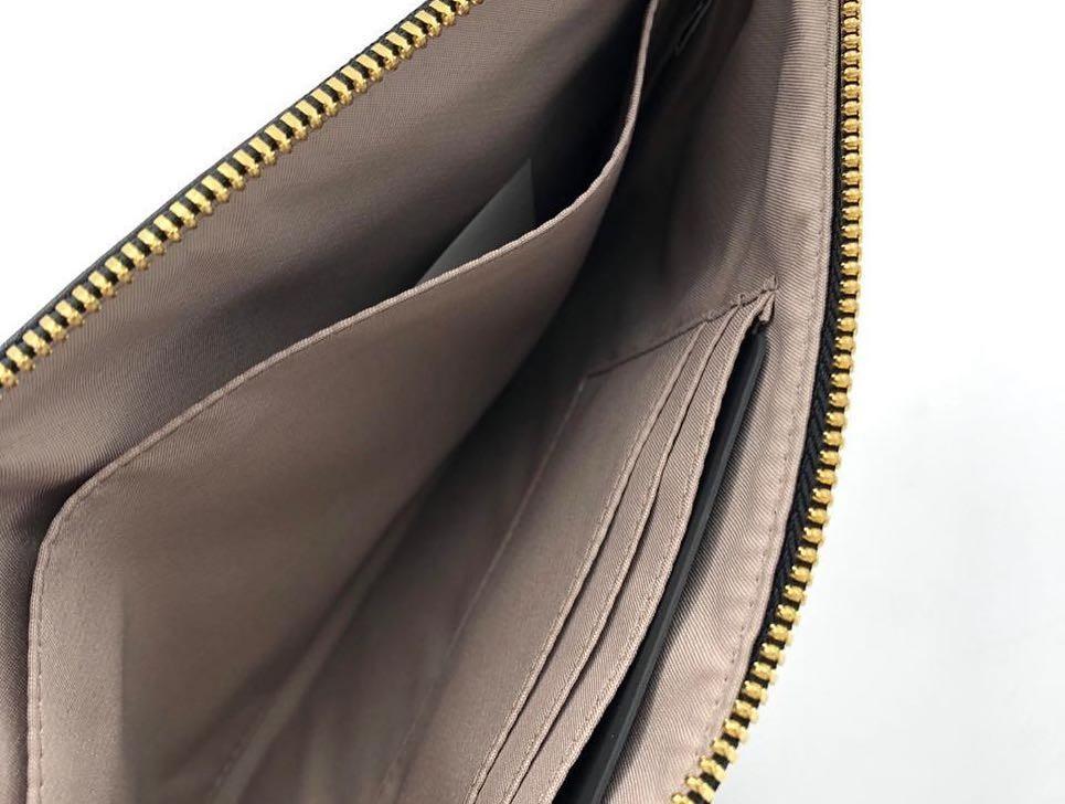 Tumi lindley best sale wristlet