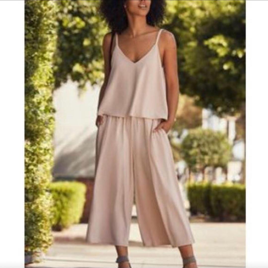 Uniqlo Jumpsuit Women S Fashion Dresses Sets Jumpsuits On Carousell