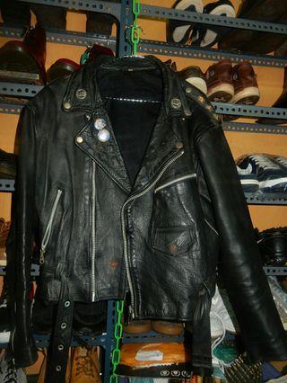Jaket kulit