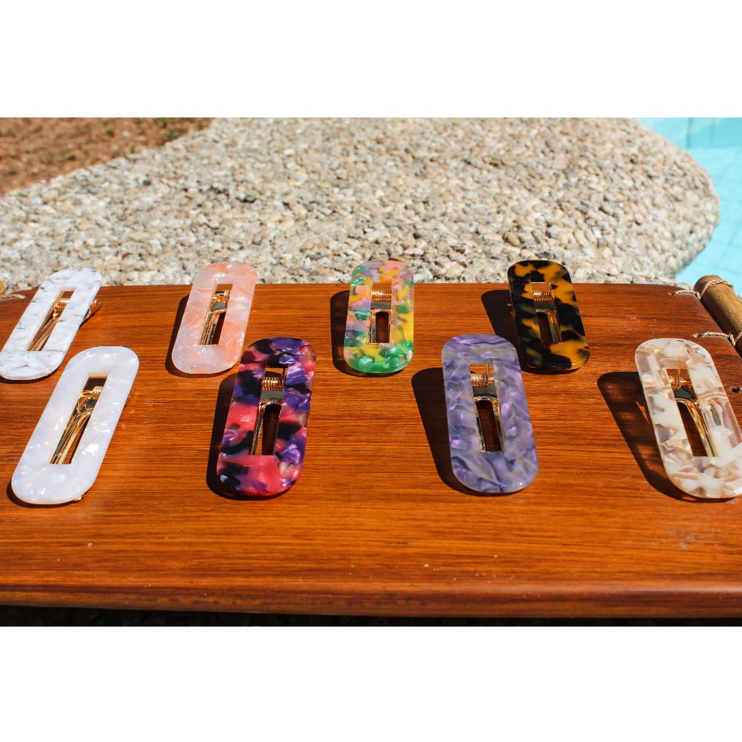 ACRYLIC HAIR CLIPS, Women's Fashion, Watches & Accessories, Hair
