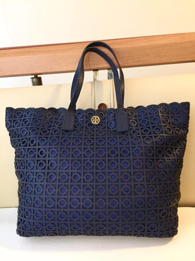 AUTHENTIC TORY BURCH KELSEY EAST-WEST TOTE BAG, Luxury, Bags & Wallets on  Carousell