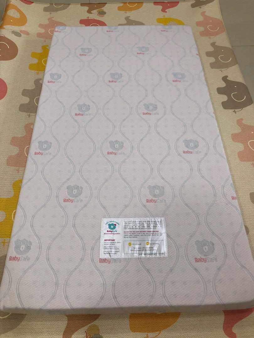 babysafe mattress cover