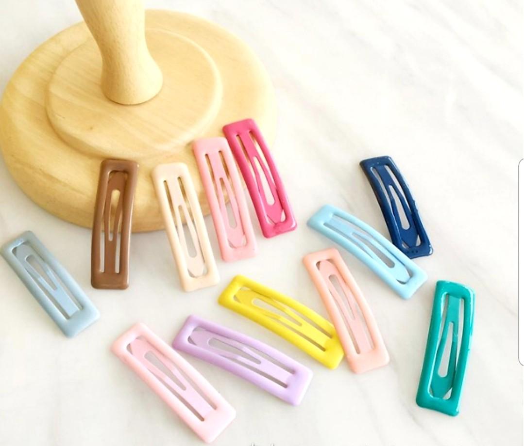 Candy Colored Trendy Hairclips | 4 FOR 110 (Category: Hair Accessories) located in Caloocan City. Submitted by _stylish.ph (Listing ID 225258328, Image 1). Description: 4pcs for 110.00 Features: •Firm, durable, reusable and not easy to deform. •Material: Metal/Resin •Size: Length 7cm/2.75" •Package inlcudes: 1 x piece hairclip •All items are brand new ●LIMITED STOCKS! •Actual color of the item may slightly vary from the photo due to lighting. For