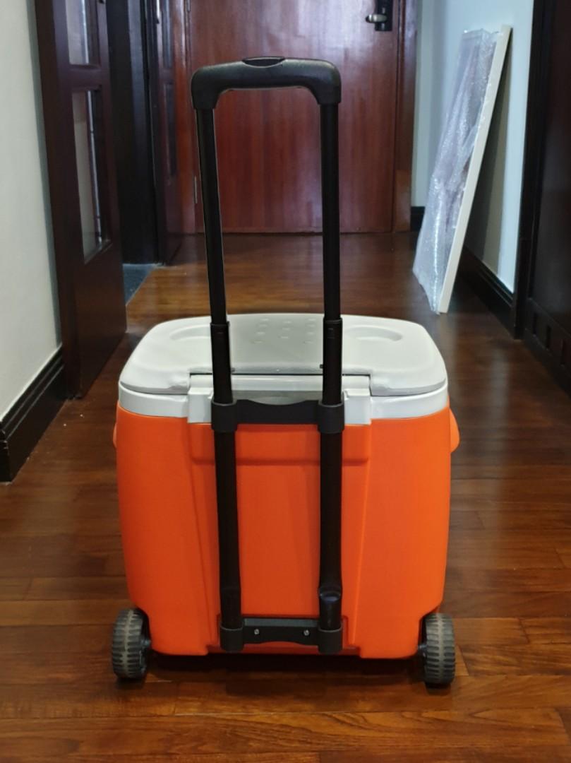 Gint Cooler Box Trolley 28L, Everything Else on Carousell