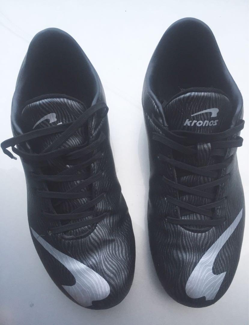 kronos football boots
