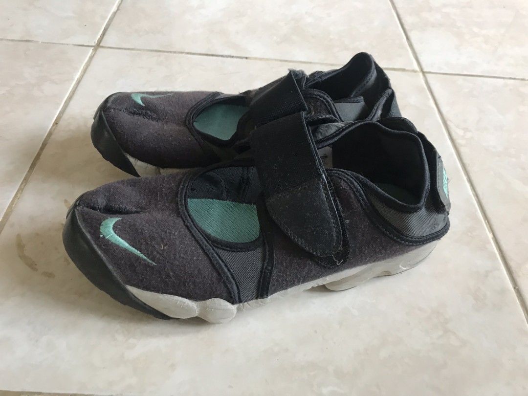 nike tabi sandals