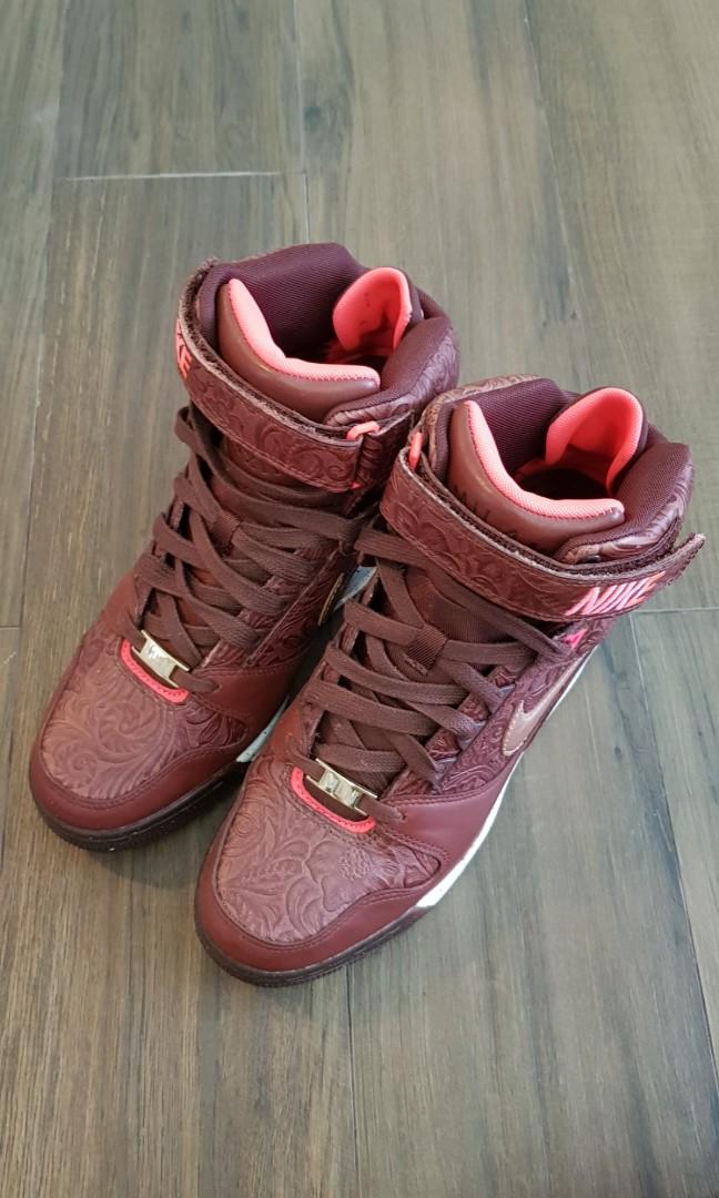 nike revolution sky hi milan