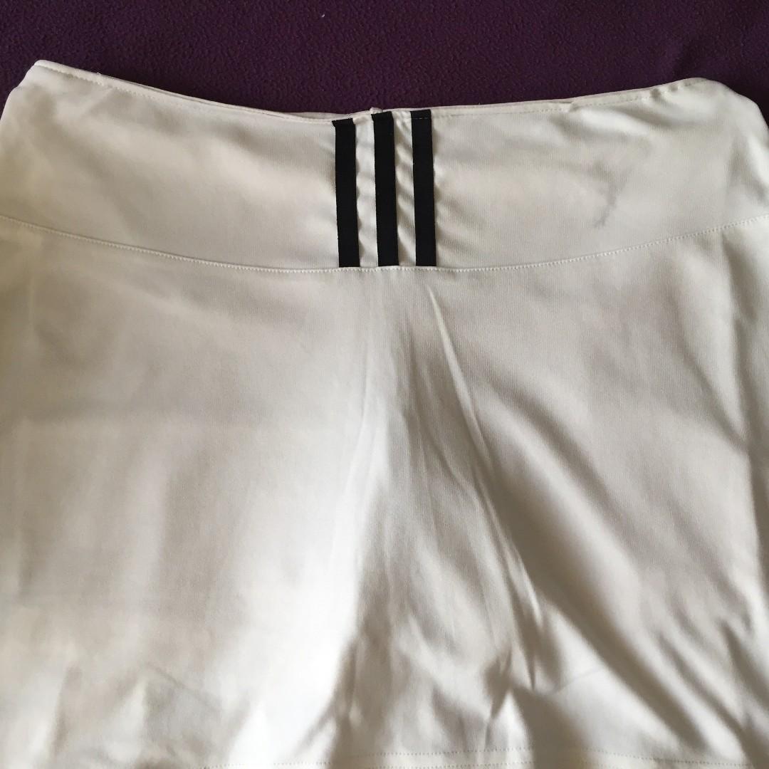 White Adidas Dri fit Skort with stripes (Category: Maternity wear) located in Manila. Submitted by lxlim (Listing ID 225267611, Image 2). Description: FAVE! unique design 10/10 .