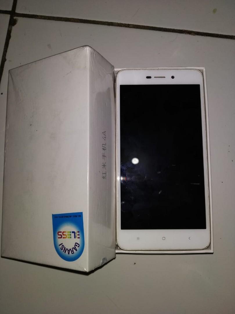 Handphone Hp Xiaomi Redmi S2 3 32 Second Seken Bekas Murah Shopee Indonesia