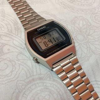 Casio watch B640W