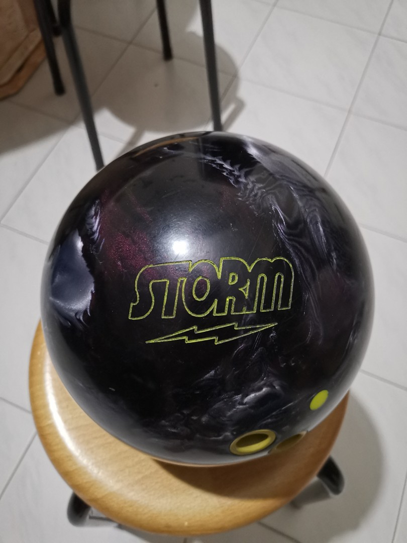 15lbs Tropical Storm Bowling Ball, Sports Equipment, Sports & Games