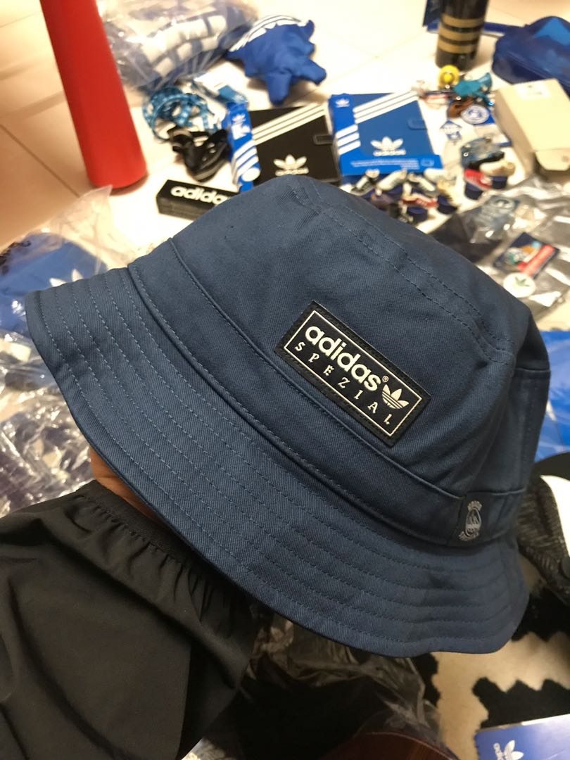 spezial bucket hat