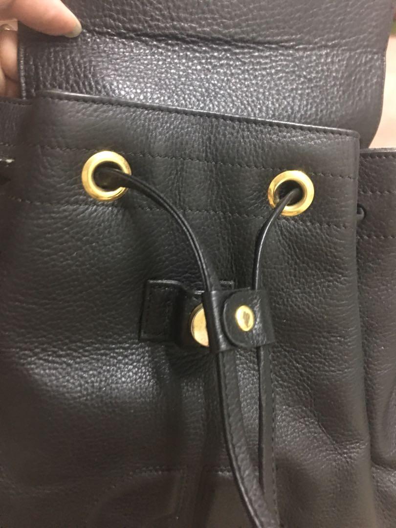Backpack (Category: Backpacks) located in Kulai. Submitted by nlyee (Listing ID 225500118, Image 3). Description: New Convenience for shopping or travel .