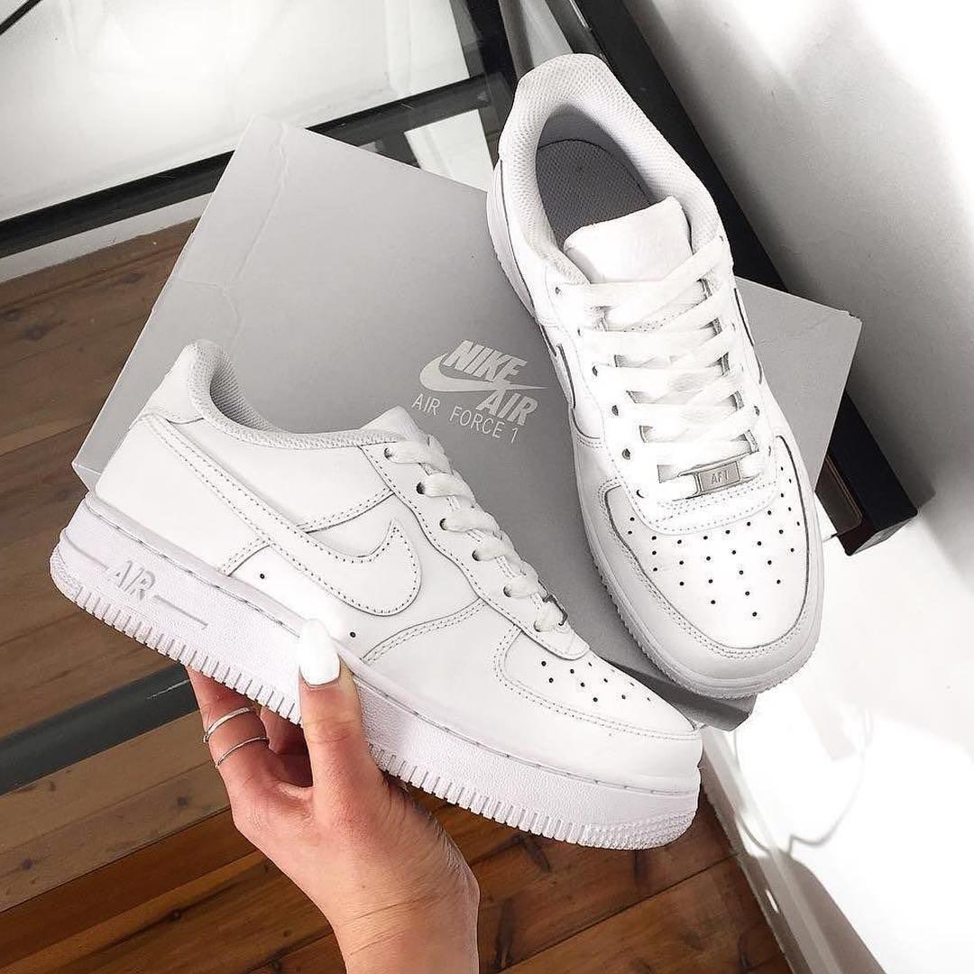 nike air force 1 white womens outfit