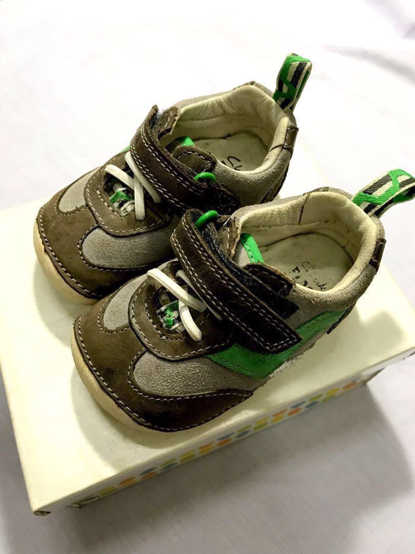 clarks prewalker shoes