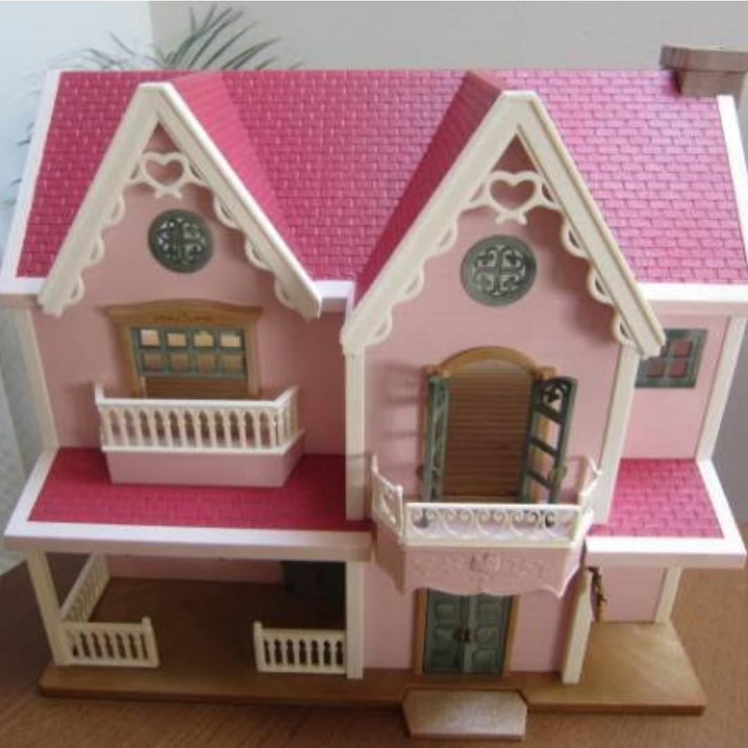 sylvanian family dollhouse