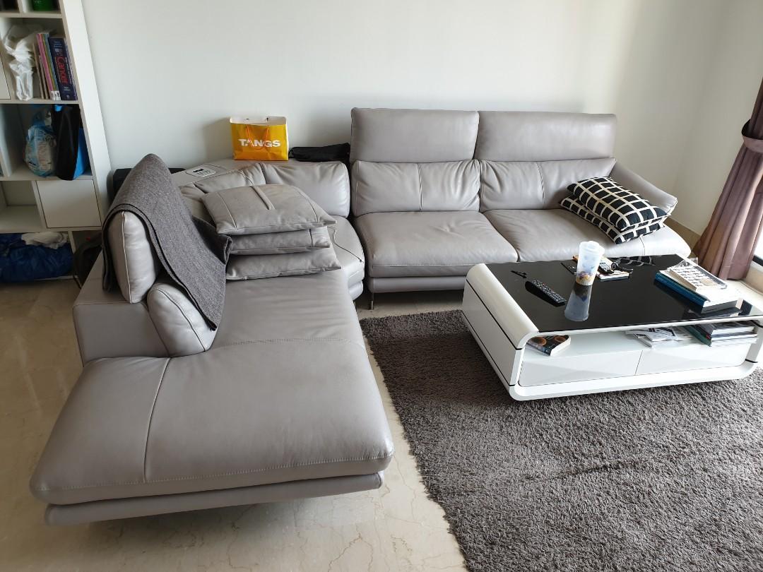 Inbuilt sofa speakers, Furniture & Home Living, Furniture, Sofas on ...