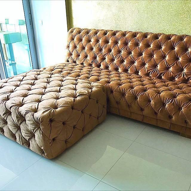 Tampinesmrt Chesterfield Tufted Suede Soft Leather Sofa Furniture Sofas On Carousell