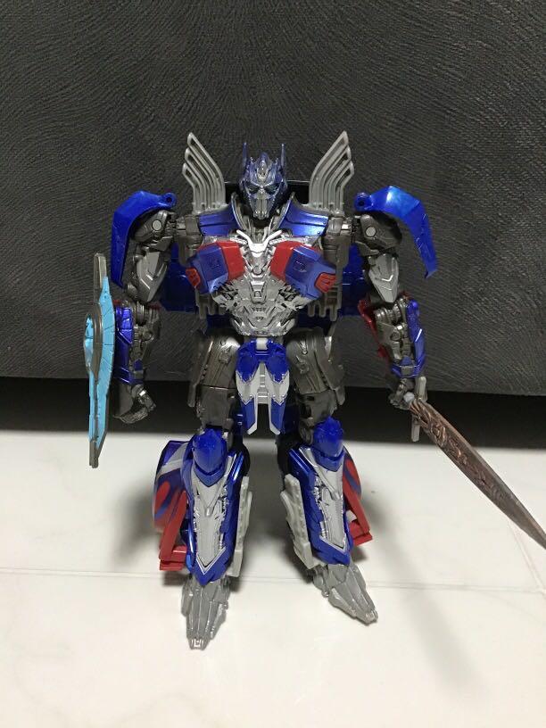transformers voyager class optimus prime