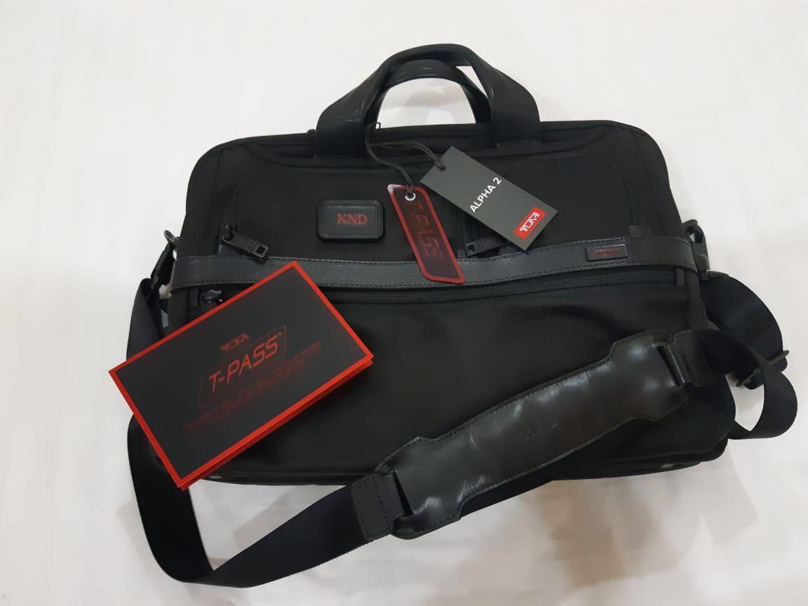 Tumi gandaria city top