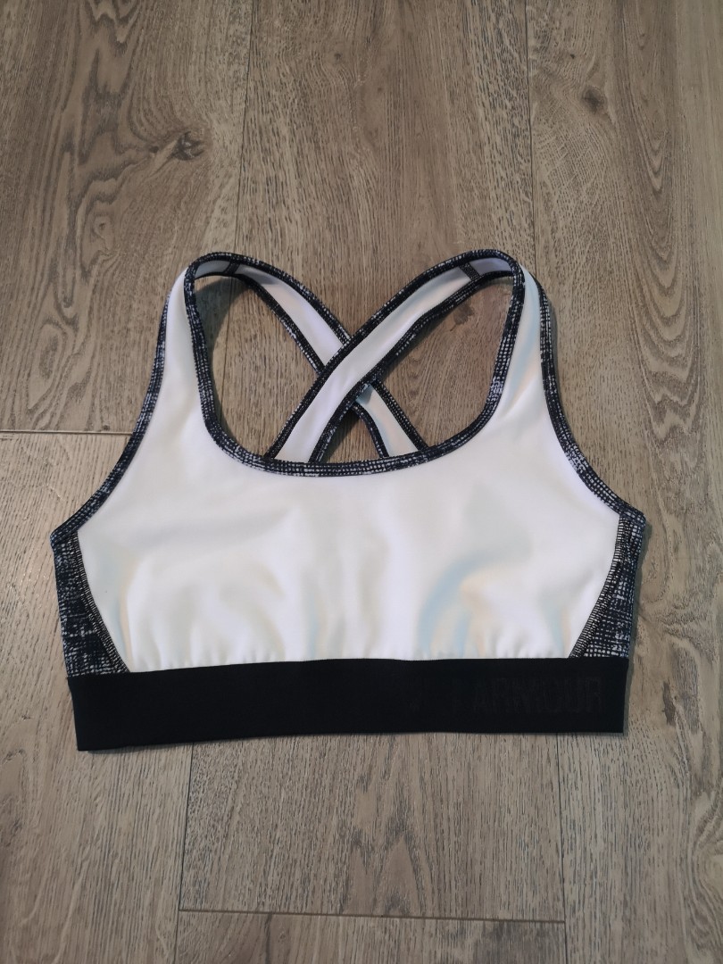 under armour sports bra removable pads