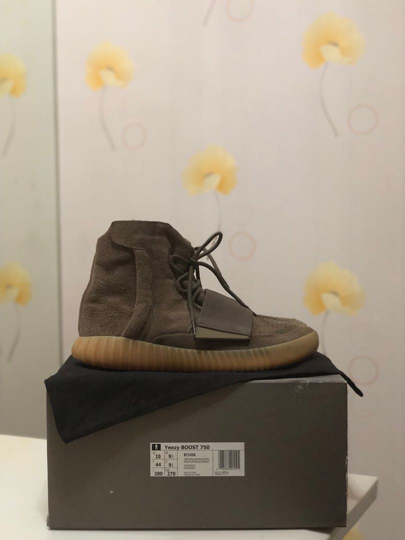 USED Adidas Yeezy Boost 750 Light Brown 