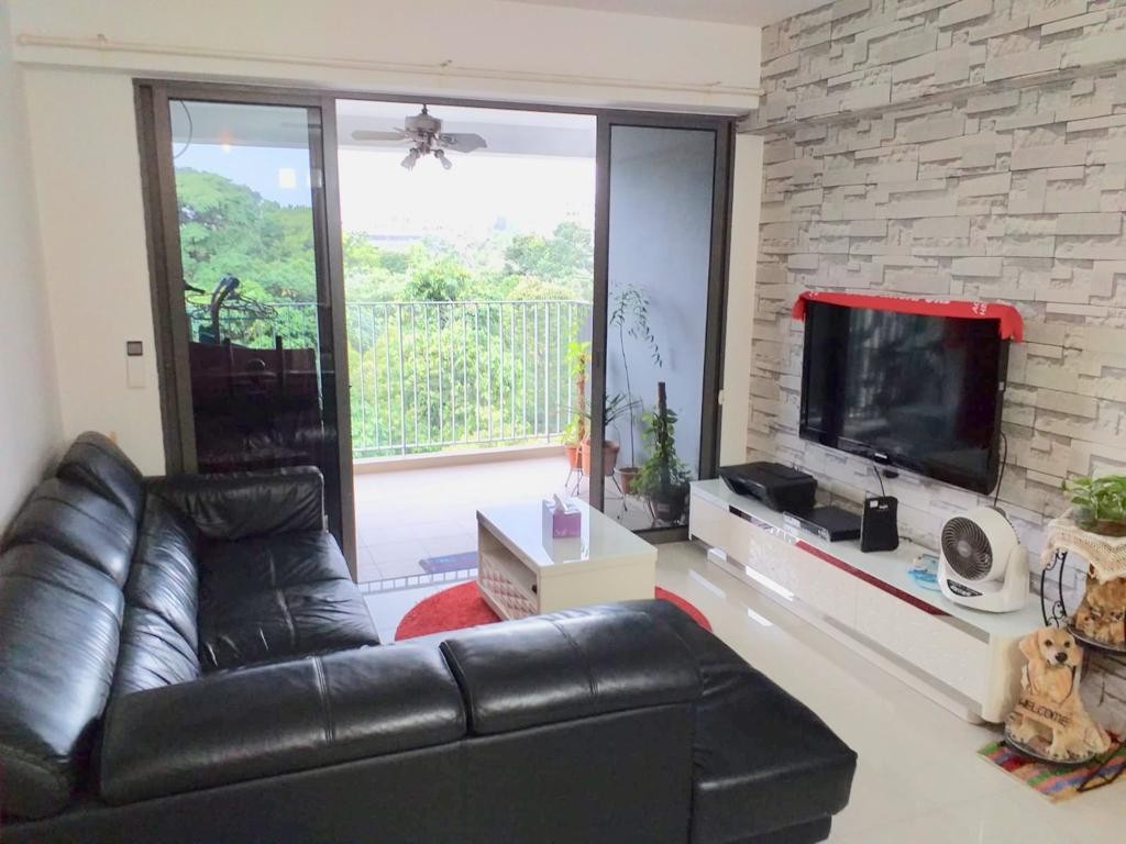 (Category: ) located in . Submitted by ssingh33 (Listing ID 209972963, Image 1). Description: .