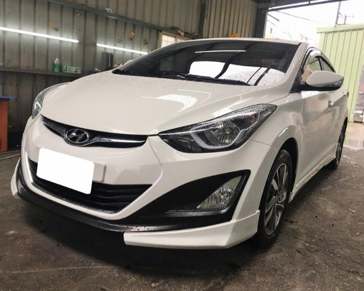 全額貸二手車中古車 現代elantra16 汽車 汽車出售在旋轉拍賣
