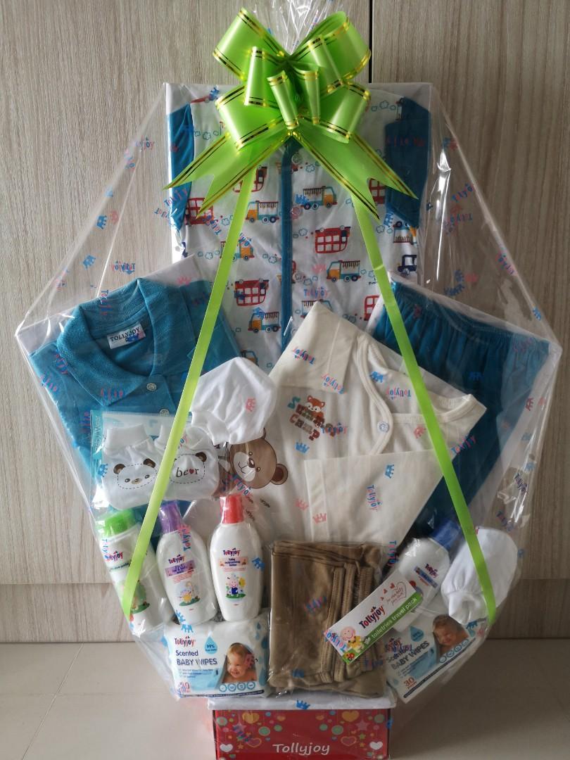 baby gift hamper