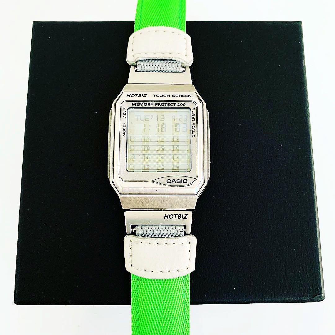 CASIO VDB3100 HOTBIZ GREEN TOUCH SCREEN, Men's Fashion, Watches