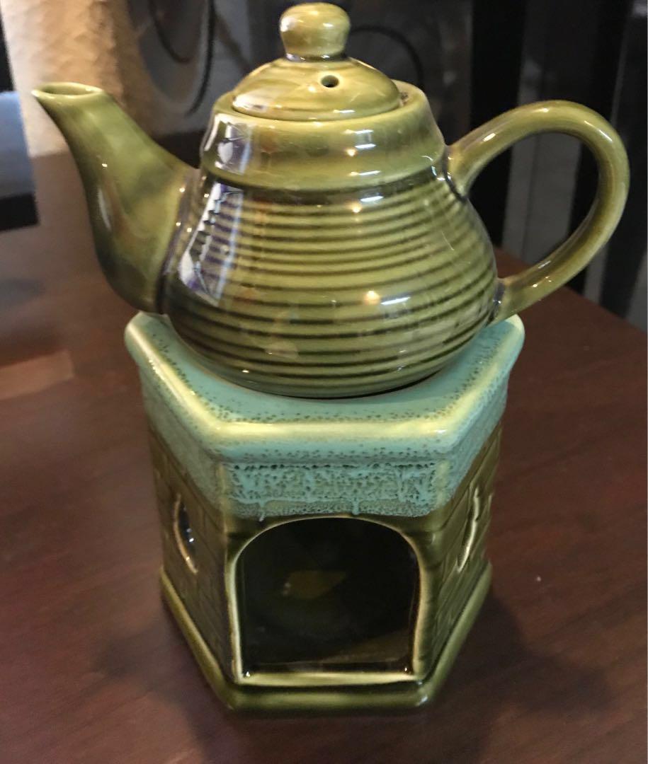 Ceramic Teapot Oil Burner, Everything Else on Carousell