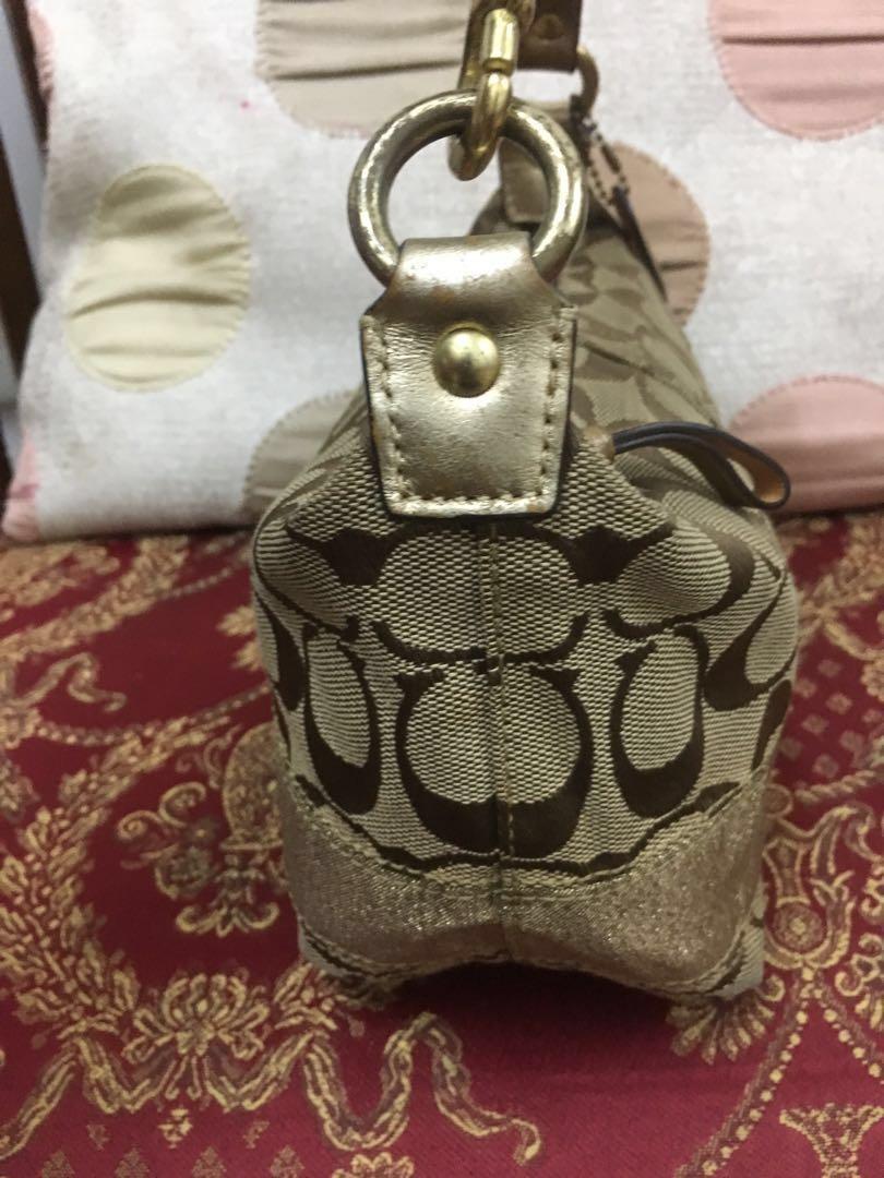 Vintage coach mini shoulder bag gold hardware | Mini shoulder bag, Pretty  bags, Bags