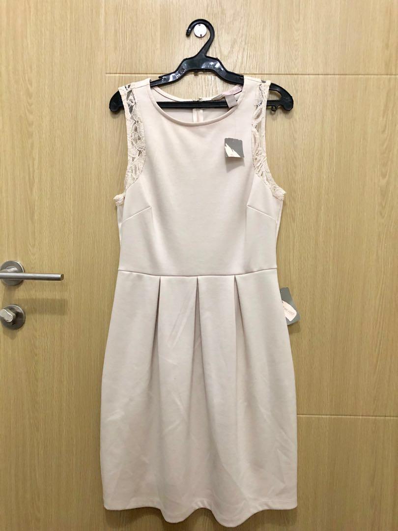 Forever 21 Cream Dress (Category: Dresses) located in Makati City. Submitted by sls08 (Listing ID 225498459, Image 1). Description: Original Price: PHP915 Lace details on sleeves. Pls. see photos for the details. .