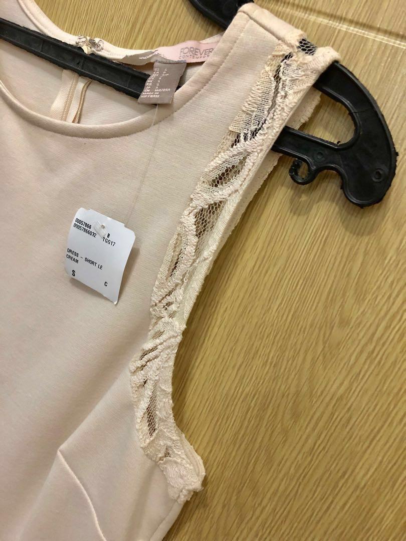 Forever 21 Cream Dress (Category: Dresses) located in Makati City. Submitted by sls08 (Listing ID 225498459, Image 3). Description: Original Price: PHP915 Lace details on sleeves. Pls. see photos for the details. .