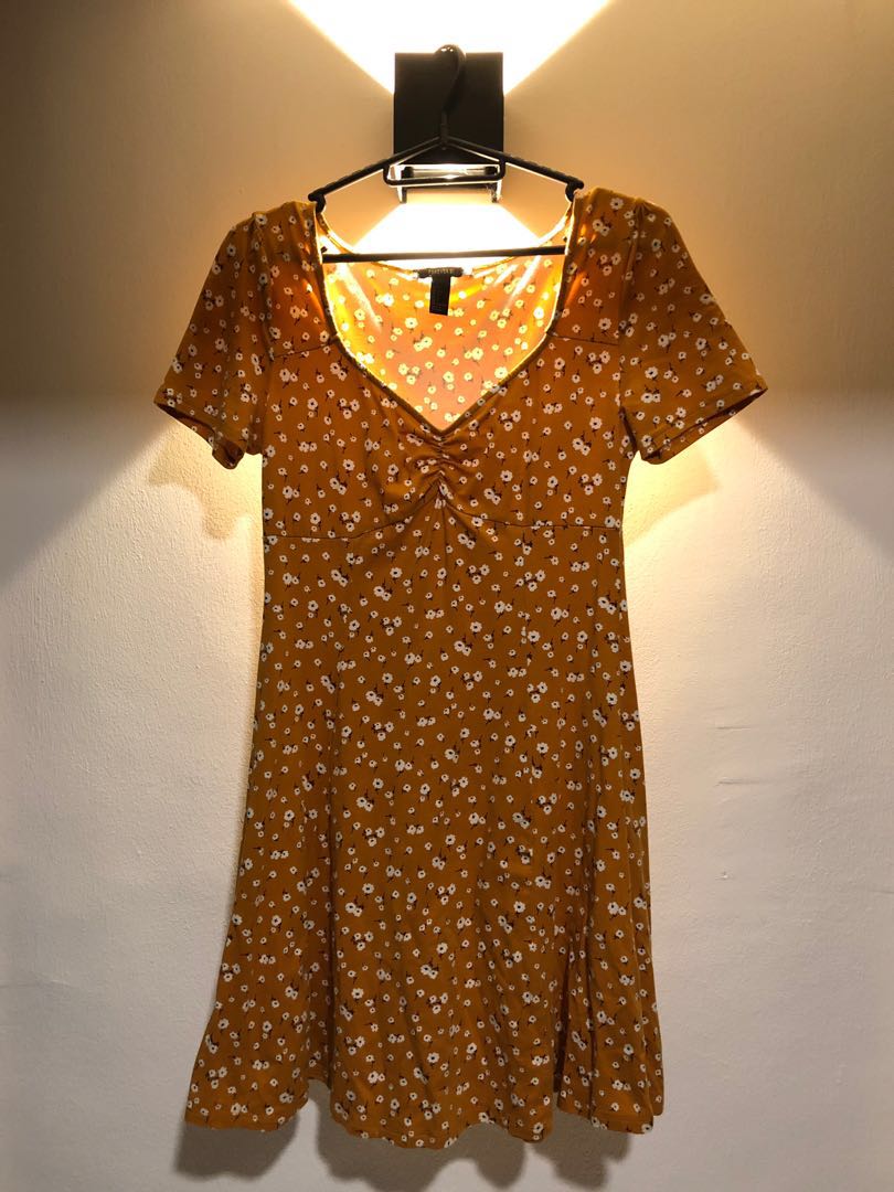 Forever 21 Floral Mustard Sweetheart Neckline Skater Dress Women S Fashion Clothes Dresses Skirts On Carousell