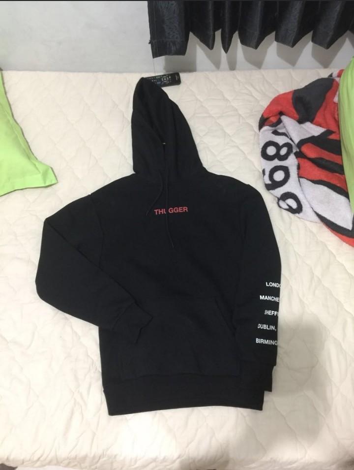 H M Young thug hoodie Fesyen Pria Pakaian Baju Luaran di Carousell
