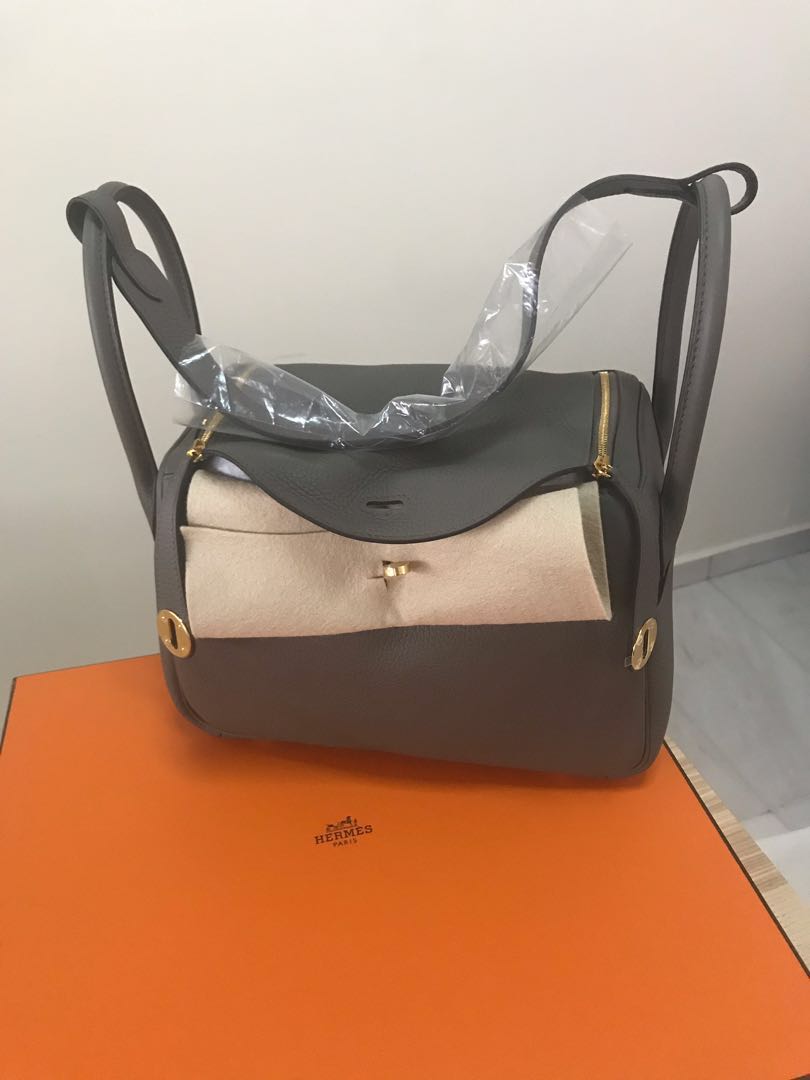 Hermes Lindy 26 Etain GHW, Luxury, Bags & Wallets on Carousell